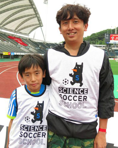 [ [ 親子で学ぶサイエンスサッカースクールin熊本 ] イベントレポートをチェック！ ] | J's GOAL | フォトニュース