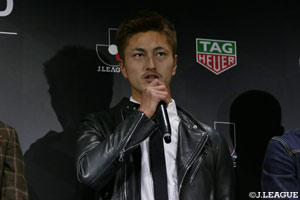 「個人としても良い結果を残せるように頑張りたいと思います。」とコメントした鈴木 優磨