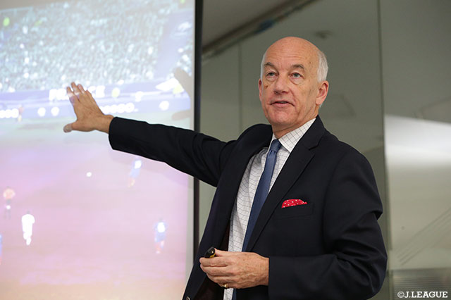 「最小限の介入で最大限の成果を上げることが目的」とエラリー氏