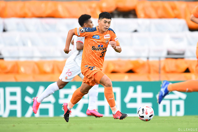 プロ生活が始まって約半年でデビューの瞬間を迎えました。