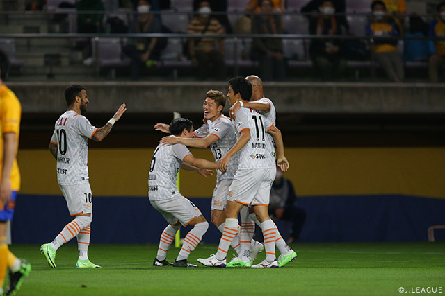 待望のプロ初ゴールは2021年のJ1第19節・ベガルタ仙台戦でした。