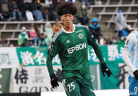 榎本は2019年より松本に在籍し、昨季のＪ３リーグでは22試合・1得点の成績でした