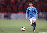 横浜FCは、MF井上 潮音が入籍したことを発表しました