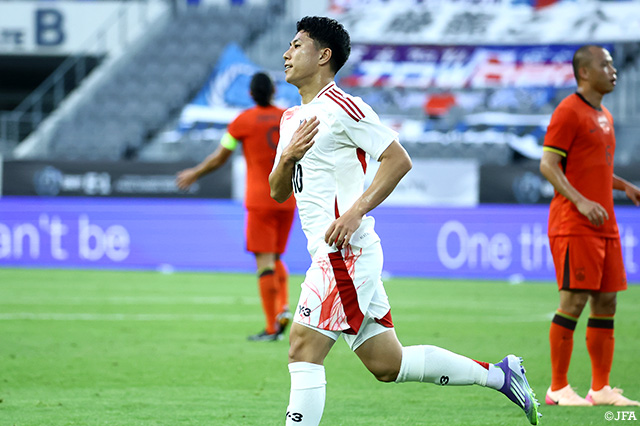 日本が2-0で中国を下す!首位で韓国との最終戦へ臨む【サマリー:東アジアE-1サッカー選手権2025決勝大会韓国 日本vs中国】