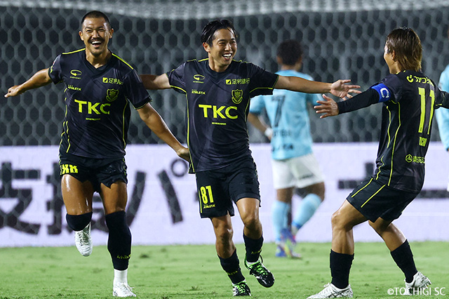 勝負強さを示した八戸が首位の座を守る。無敗で乗り切った栃木SCがプレーオフ出場圏内を射程に【マンスリーレポート(9月):明治安田J3】