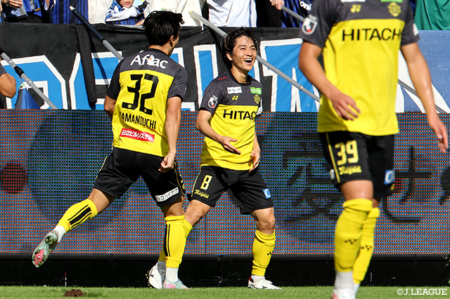 柏が敵地でG大阪に5発大勝!4ゴールを奪った横浜FMは残留へ一歩前進【サマリー:明治安田J1 第34節】