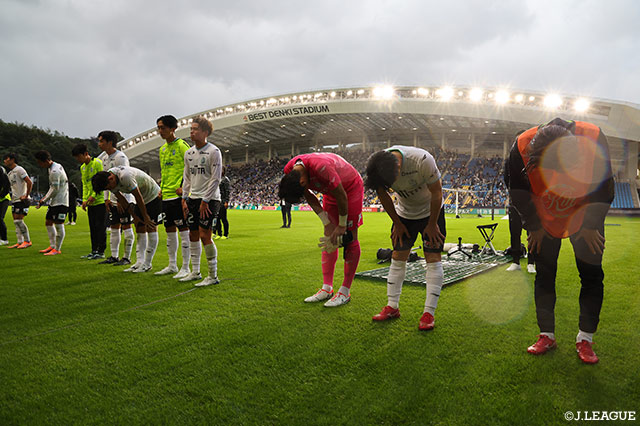 福岡に敗れた湘南のJ2降格が決定 神戸は3連覇へ手痛いドロー【サマリー:明治安田J1 第35節】