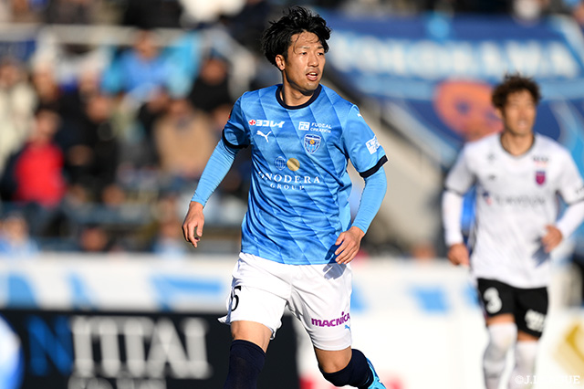 伊藤は2022年より横浜FCに在籍し、昨季の明治安田J1リーグで16試合・1得点の成績でした