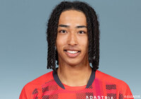 左膝オスグッドシュラッター病残存障害と診断されたGK早川 ウワブライト