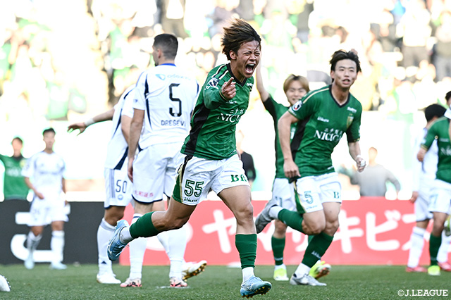 90+5分に起死回生の同点ゴールをマークした吉田 泰授(東京V)