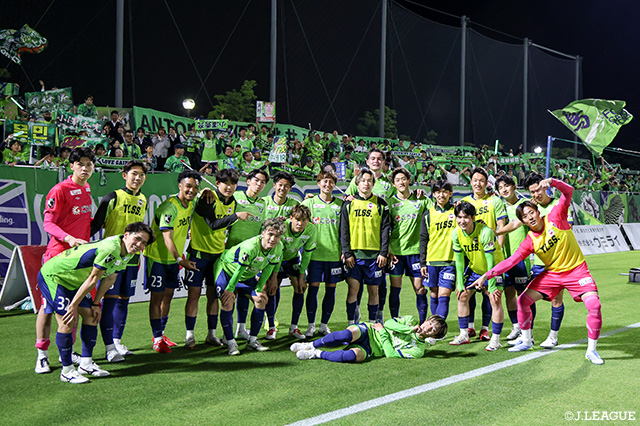 鳥取が荒井の後半AT決勝弾で滋賀に劇的勝利!敗れた滋賀は連勝ならず【サマリー:明治安田J2・J3百年構想リーグ 第9節】