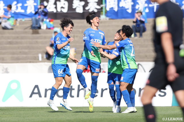 秋田は連敗を2で食い止め、2位に順位を上げた