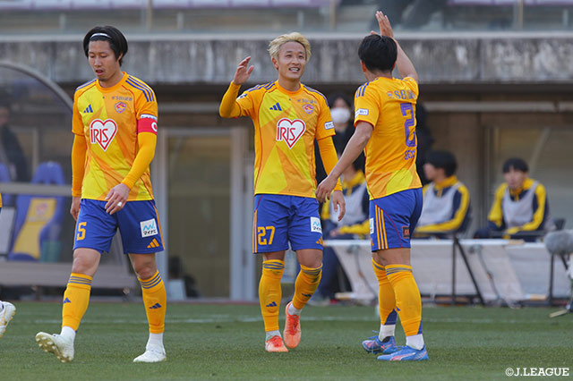 J2・J3EASTマンスリーレポート(3月):無敗を続ける仙台が首位を堅持