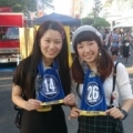 [ J2：第31節 群馬 vs 京都 ]　タオルマフラーを巻いてスタジアムへやってきた専門女子学生。1...