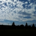 [ 甲府：試合前日の様子 ]　たぶん、高積雲。秋の雲が山梨の青空に映える。前節の浦和戦は冷たい雨で観戦...