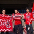 [ J1：第32節 浦和 vs Ｇ大阪 ]　この３人はいろんな意味で浦和の“サポーター”です。実は浦和...